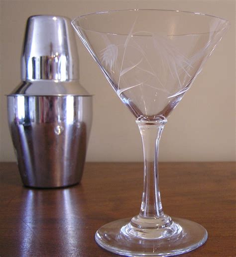 Vintage Wheatsheaf Pattern Martini Glasses Collectors Weekly