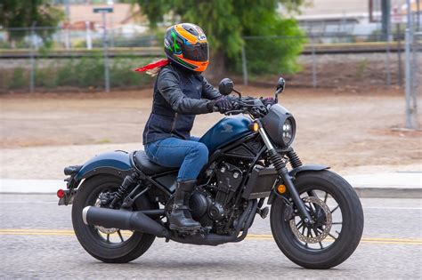 honda rebel  review  fast facts urban motorcycle