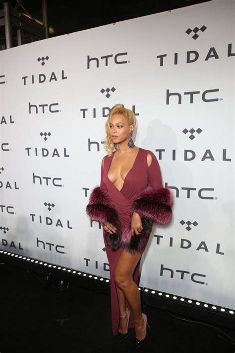 beyonce cleavage 31 photos thefappening
