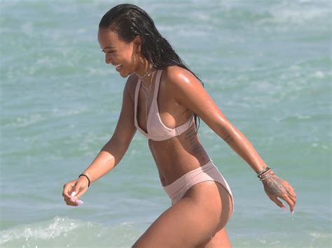 Karrueche Tran Enjoys A Fun Day At The Beach In Miami Muscle And Fitness