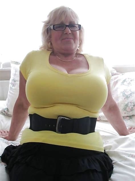 364 best beautiful mature women images on pinterest boobs curvy women and older women