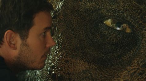 Jurassic World Fallen Kingdom Featurette Shows Off Movie S Practical