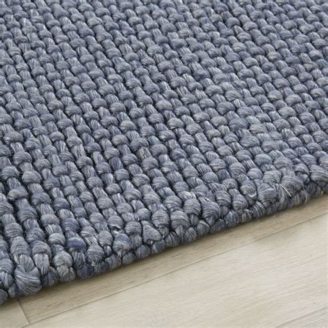 tapis en laine tressee gris anthracite  athenee maisons du monde