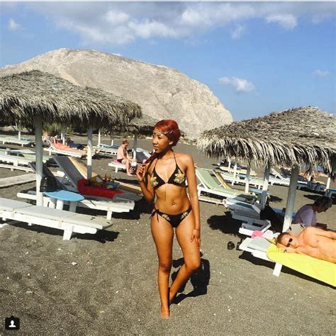 Uzalo S Sihle Shows Off Her Banging Summer Ready Body Okmzansi