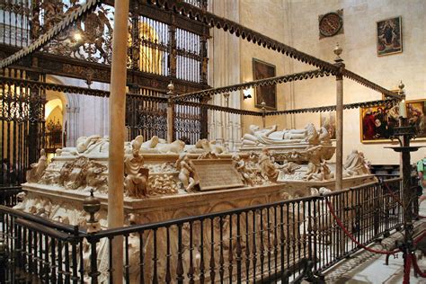 donde estan enterrados los reyes catolicos  por  viajes de primera
