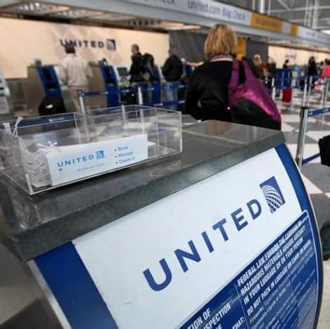 united airlines removes bride  groom    plane    hollywood gossip