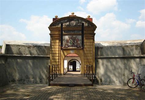 star fort  matara  historical place  visit mahawelilk