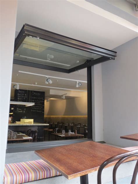 servery windows kitchen servery windows smartech door systems terrasdeuren ramen