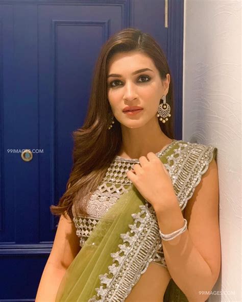 [110 ] kriti sanon hot hd photos and wallpapers for mobile