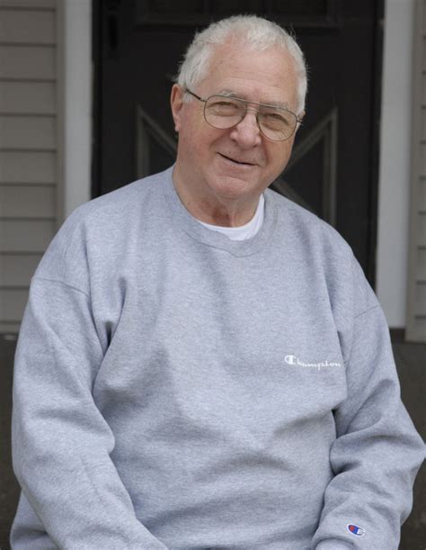 75 year old muskegon man volunteers more than 200 hours this year