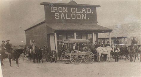 32 rare photographs that show everyday life of texas