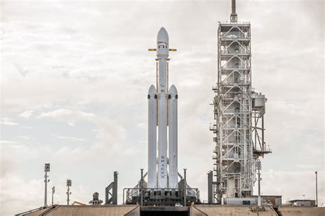 spacex s big rocket the falcon heavy finally reaches the launchpad