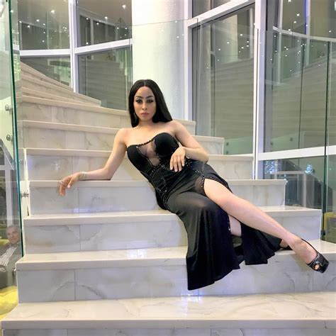 khanyi mbau strikes us again looking as sexxy as ever more pictures