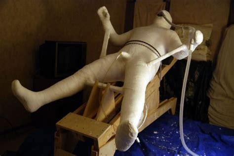 full body cast mummification