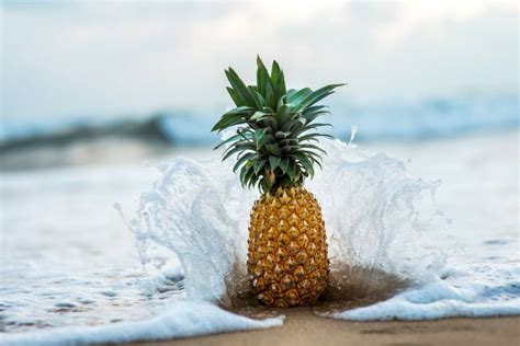 easy pineapple upside  rum cake  boxed mix hawaii travel  kids