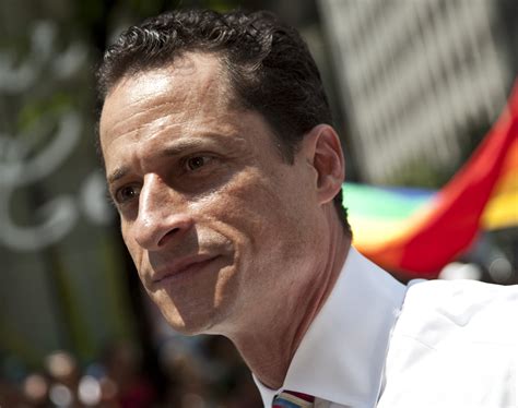 report anthony weiner caught sexting extremely crude