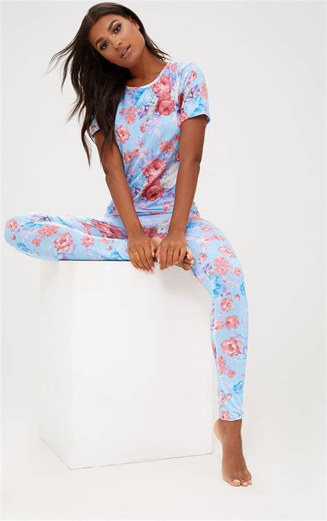 onesies and nightwear women s clothing prettylittlething usa