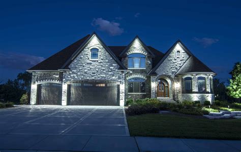 residential homes outdoor lighting  chicago il outdoor accents