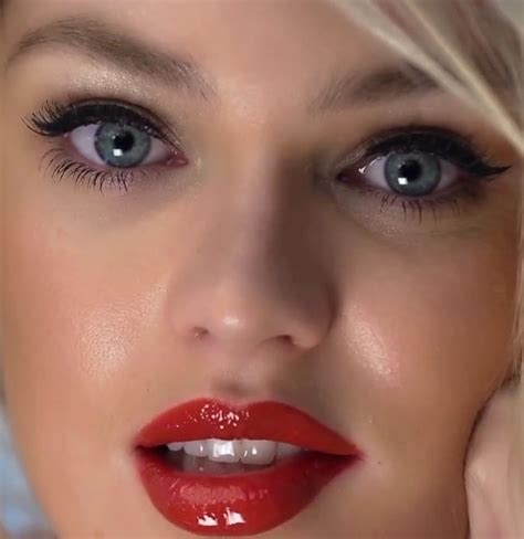 Winged Eyeliner Red Lips And Candice Swanepoel On Pinterest