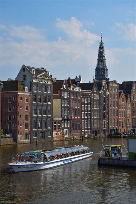 amsterdam canal boat    world   days   world   days