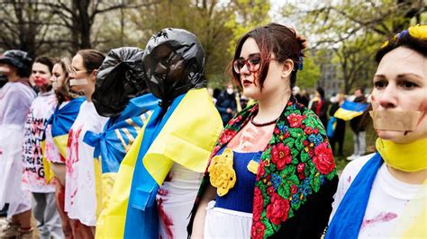 Kriegsverbrechen In Der Ukraine Keine Frau Ist Dort Sicher Zeit Online