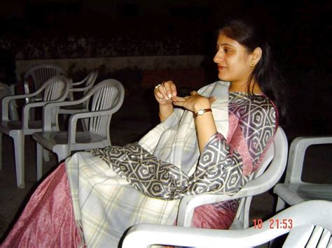 Indian Bhabi Sexy Kavita Swinger Sex With Couple Of Guy 13 Pics