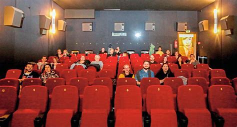 die leinwaende im brettener kino erwachen aus dem corona dornroeschenschlaf