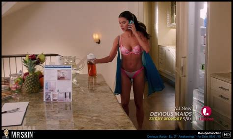 Nackte Roselyn Sanchez In Devious Maids