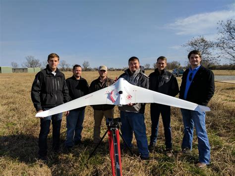 benefits   drones  pipeline surveying landpoint