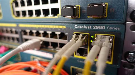 features  specifications  cisco catalyst  series switches