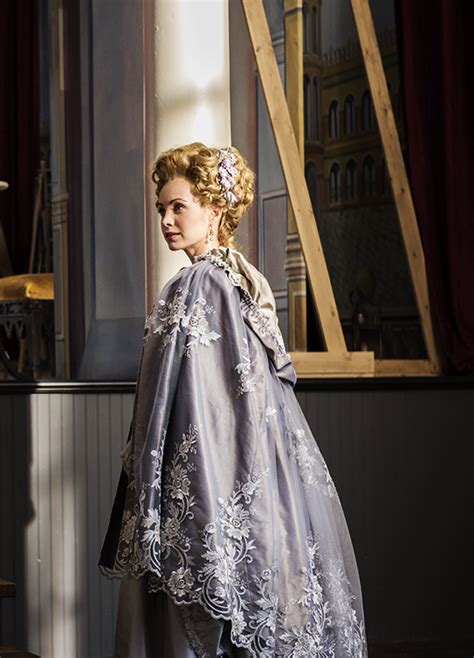 2014 — ksenia solo as ‘peggy shippen in “turn washington s spies” tv series margaret