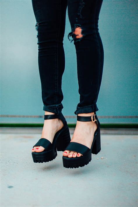black chunky high heel buckle strap hidden platform sandals sheinsheinside chunky heels