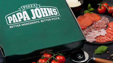 Papa John S Is Bringing Back This Fan Favorite Pizza For A Good Cause