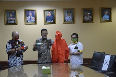 sekretariat dewan perwakilan rakyat daerah sumbang apd fpks dprd