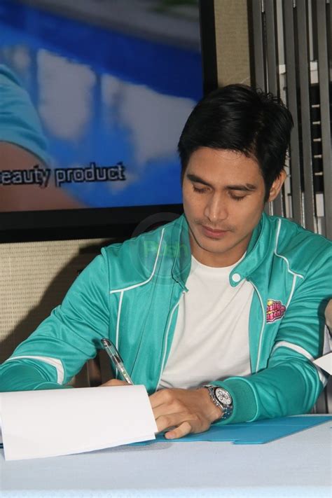 Piolo Pascual Looks Dashing In His New Endorsement Launch Push Ph