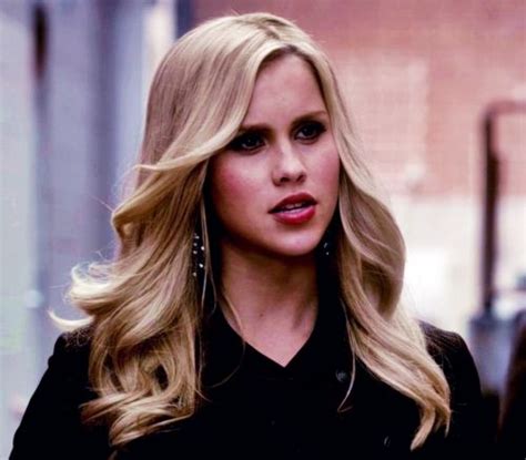 Rebekah Mikaelson Atrizes Claire Holt Vampire Diaries