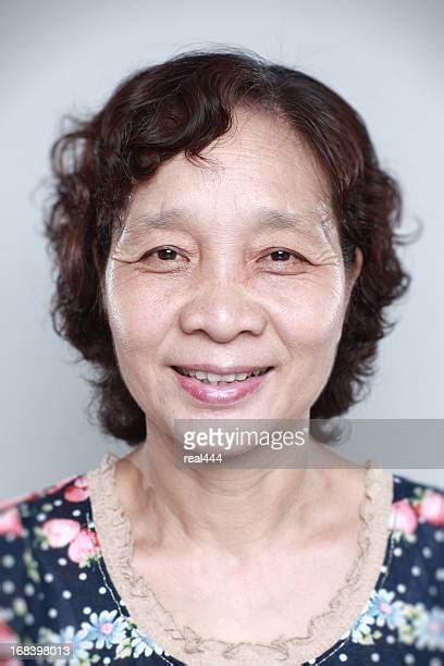 Asian Granny Portrait Photos Et Images De Collection Getty Images