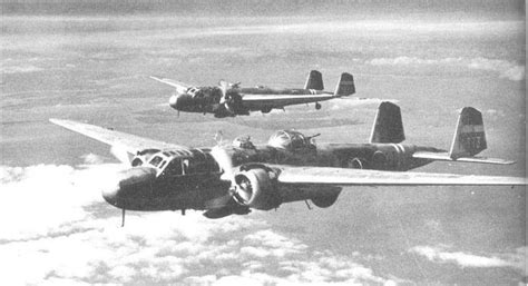japanese bombers flying  formation    pros  cons  japanese bombers wwii
