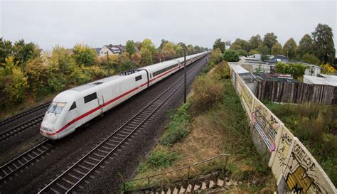 preiserhoehung bei der bahn auf das ticket kommt es  webde