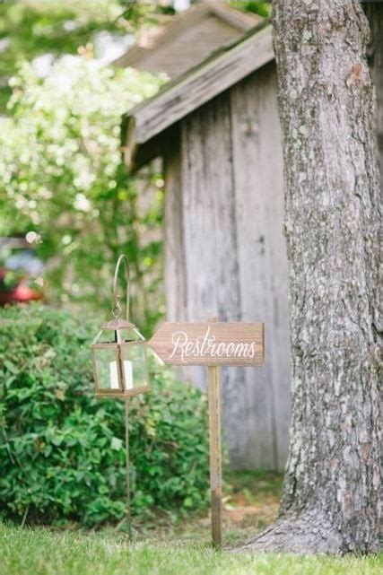 Stake Wooden Signs To Mark Key Locations Rustic Chic Wedding Ideas