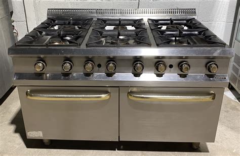 hobart extra wide  burner range  twin ovens caterquip