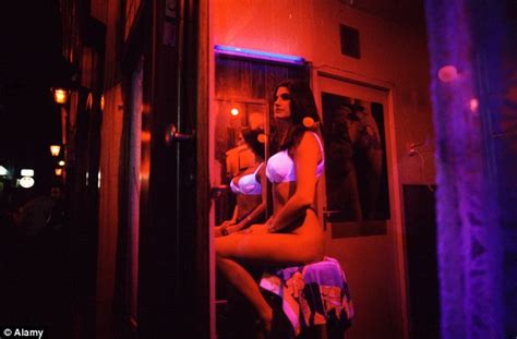 fellatio cafe where customers receive oral sex while