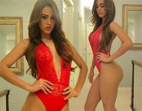 Mexican Weather Girl Yanet Garcia Holiday Pictures Life