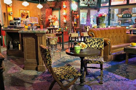 calling  friends fans visit  real central perk  darling world