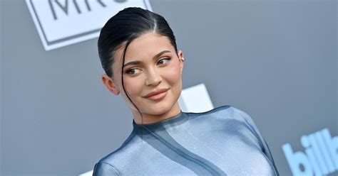 Kylie Jenner Steals Kim Kardashians Style With A Full Balenciaga Look