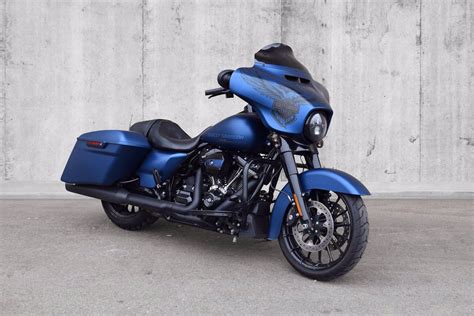 pre owned  harley davidson street glide special flhxs touring  westminster