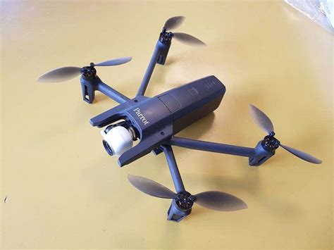 drone parrot anafi telecommande