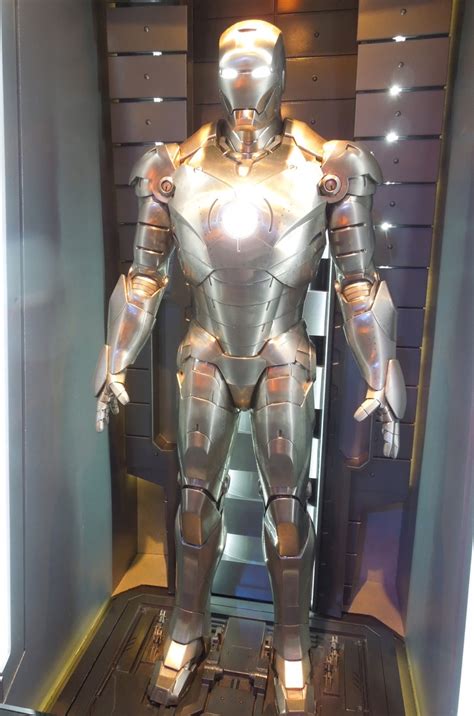 hollywood  costumes  props iron man  mark ii suit  display