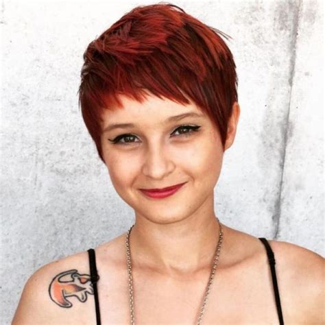 Pixie Haircuts For Women With Round Face In 2021 2022