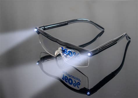 2 led magnifying eyewear sight enhancing bright glasses 160